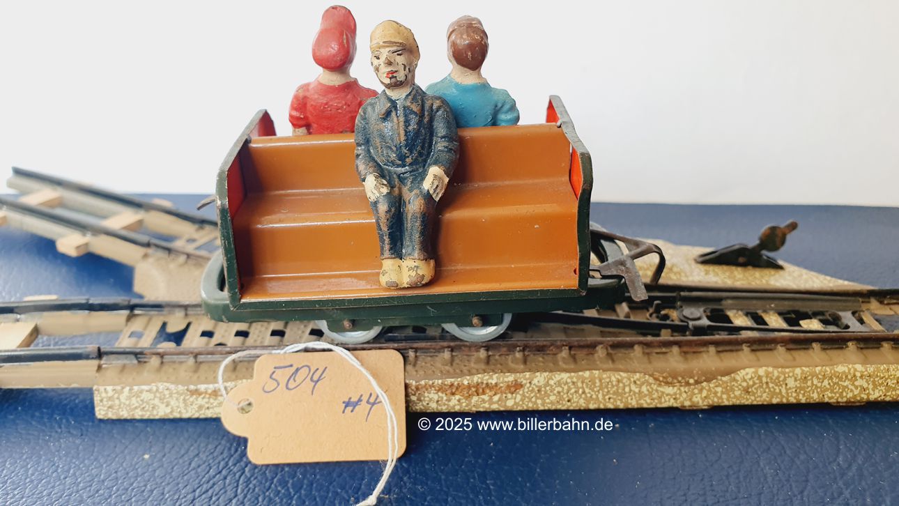 Arbeiterwagen mit dunkelbrauner Bank