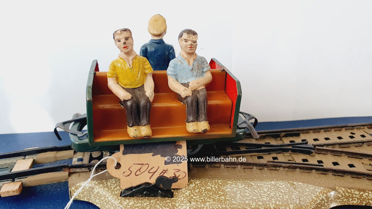 Arbeiterwagen mit dunkelbrauner Bank