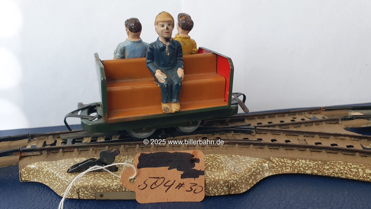 Arbeiterwagen mit dunkelbrauner Bank