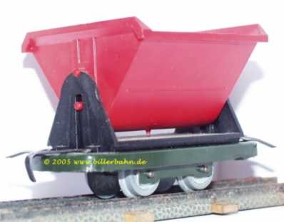 green tin chassis - red plastic tipper