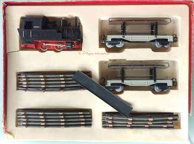 the set containing a steam loco